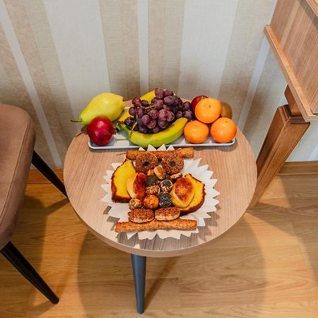 Hamit Hotel Истанбул Екстериор снимка