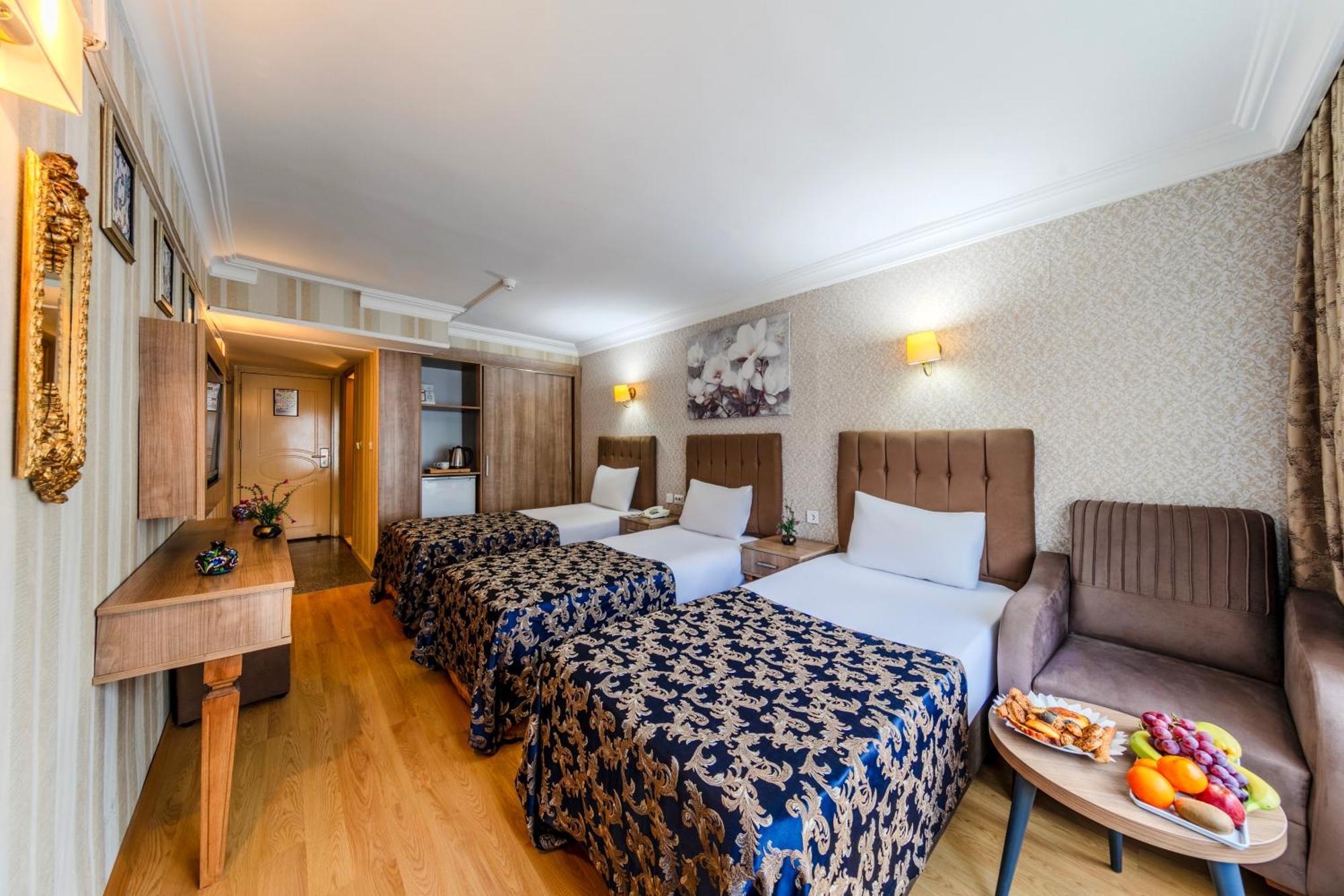 Hamit Hotel Истанбул Екстериор снимка