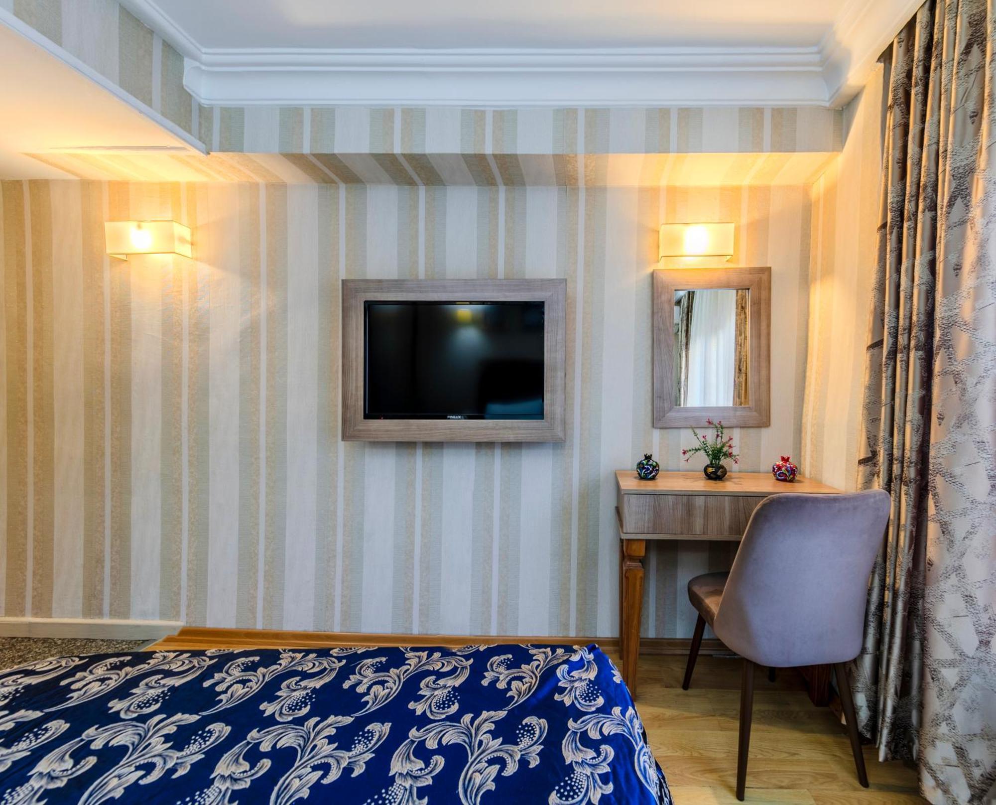 Hamit Hotel Истанбул Екстериор снимка